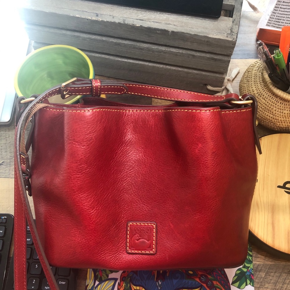 Dooney & Bourke Mini Barlow Florentine Red